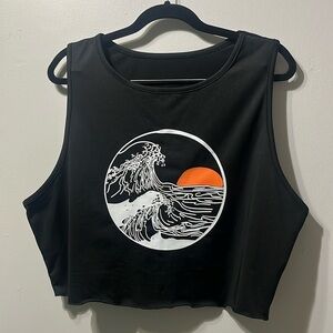 EUC Shein Wave design Crop Top